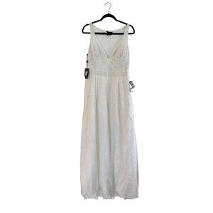 Adrianna Papell White Sleeveless V-Neck Beaded Embroidered Formal Gown Size 12
